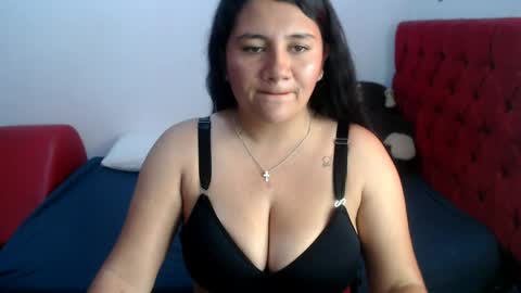 Snapshot of sam_sexyy2 chatting on May 15, 4:14 pm sam_sexyy2 online show from May 15, 4:14 pm