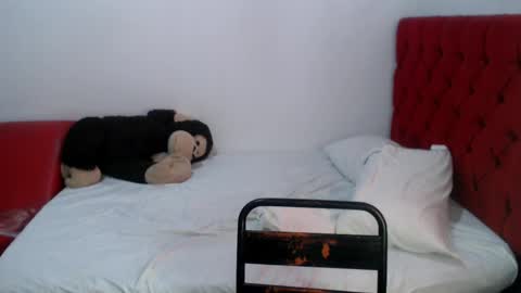 Snapshot of sam_sexyy2 chatting on May 21, 5:53 pm sam_sexyy2 online show from May 21, 5:53 pm