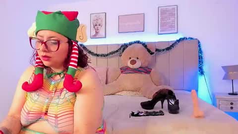 Samantha  online show from December 13, 7:53 pm