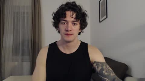 Snapshot of sam_winchest chatting on September 21, 10:44 pm Sam online show from September 21, 10:44 pm