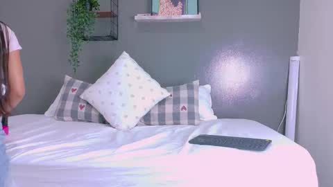   online show from September 22, 11:34 am