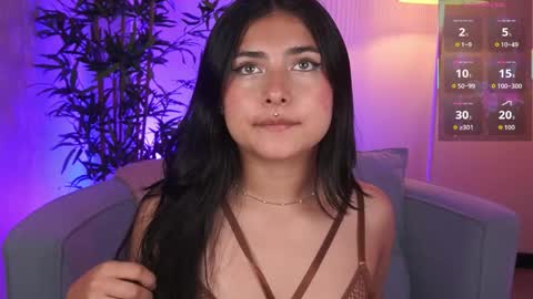 Snapshot of samai_3 chatting on April 25, 3:42 am Samai online show from April 25, 3:42 am
