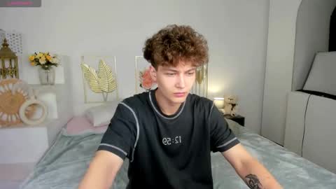 Sam online show from September 28, 3:06 pm