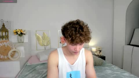 Sam online show from September 29, 3:17 pm