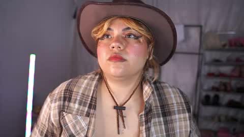 Snapshot of samanta_cutee1 chatting on May 21, 10:11 am SAMANTA online show from May 21, 10:11 am