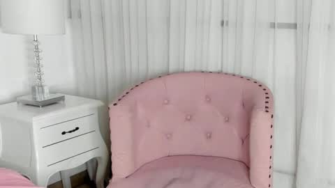 Snapshot of samanta_william chatting on January 24, 6:14 am samanta online show from January 24, 6:14 am