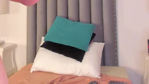 Snapshot of samanta_william chatting on January 27, 8:40 am samanta online show from January 27, 8:40 am