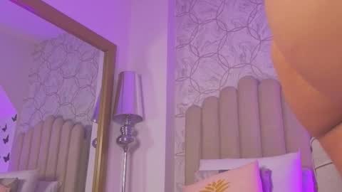 Snapshot of samanta_william chatting on November 9, 3:38 am samanta online show from November 9, 3:38 am