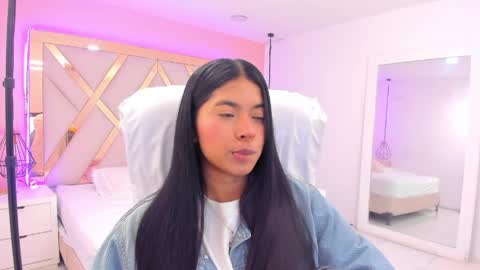 sam  online show from April 25, 2:36 am