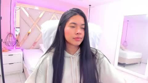 sam  online show from May 4, 3:13 am