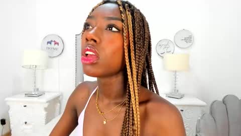 Samanta online show from October 4, 8:07 pm