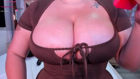 S A M A N T A   online show from January 12, 6:28 am