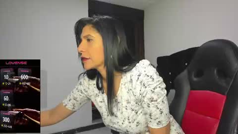 samantha1_rosse01 online show from July 25, 11:02 pm