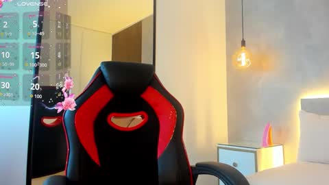 Snapshot of samantha_17_ chatting on October 28, 2:26 am S A M A N T H A online show from October 28, 2:26 am