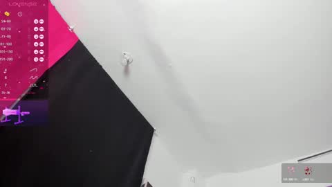  Samanthasmile  online show from February 25, 5:25 pm