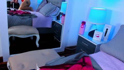 Samantha Vega online show from January 18, 8:19 pm