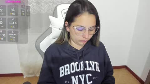 Samantha  online show from December 3, 11:46 pm