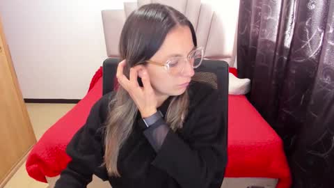 Samantha  online show from December 3, 2:59 pm