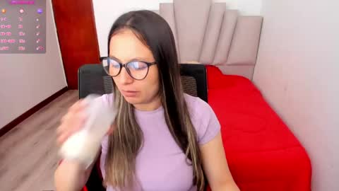 Samantha  online show from April 21, 3:39 pm