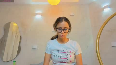 samantha_and_bastian online show from April 23, 3:52 am