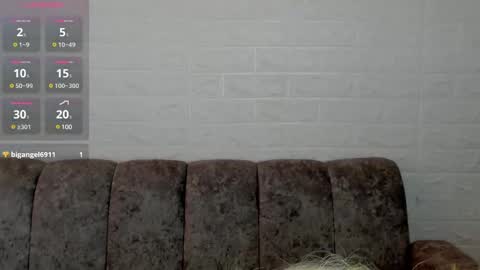 Snapshot of samantha_browwnn chatting on February 9, 9:28 pm samantha_browwnn online show from February 9, 9:28 pm