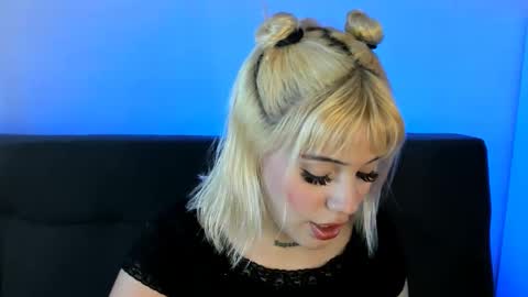 Snapshot of samantha_browwnn chatting on October 23, 4:50 pm samantha_browwnn online show from October 23, 4:50 pm