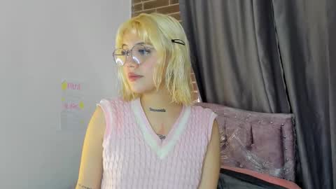 samantha_browwnn online show from March 4, 6:58 pm