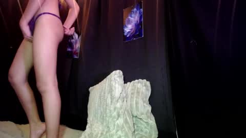 samantha_clariss online show from July 22, 4:59 am