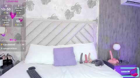 Snapshot of samantha_duque11 chatting on December 27, 4:26 am Samantha online show from December 27, 4:26 am