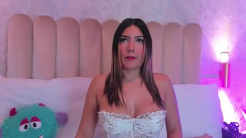 Snapshot of samantha_duque11 chatting on February 16, 5:04 am Samantha online show from February 16, 5:04 am