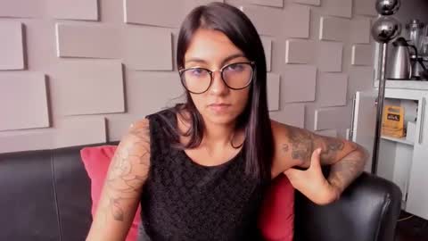 Samantha online show from December 10, 3:33 pm