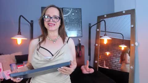 Sam online show from November 13, 9:19 am