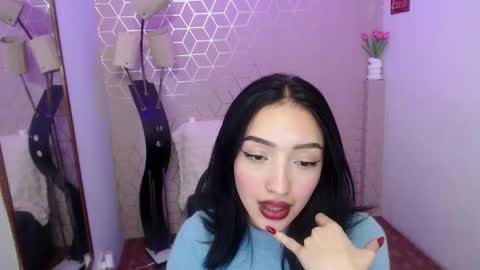 Snapshot of samantha_riot chatting on November 7, 1:05 am Samantha online show from November 7, 1:05 am