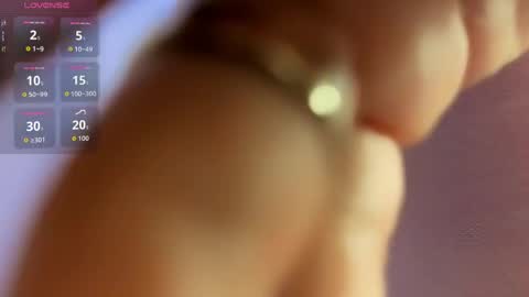 Snapshot of samantha_ros1 chatting on April 22, 1:12 pm Samantha Ros online show from April 22, 1:12 pm