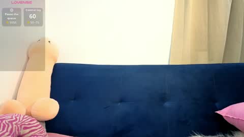 Snapshot of samantha_ros1 chatting on April 29, 12:53 pm Samantha Ros online show from April 29, 12:53 pm