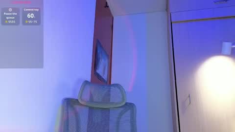 Snapshot of samantha_ros1 chatting on May 8, 12:54 pm Samantha Ros online show from May 8, 12:54 pm