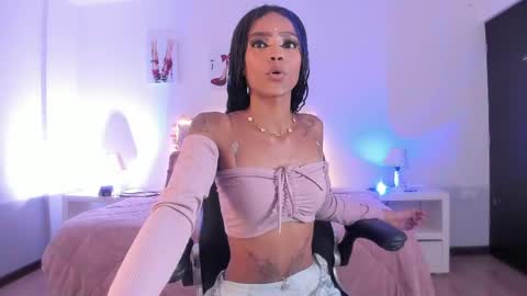 Snapshot of samantha_spike chatting on May 14, 8:59 pm Samantha online show from May 14, 8:59 pm