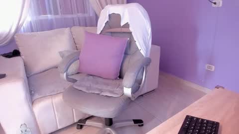 samantha_thompsoon online show from March 26, 9:53 pm