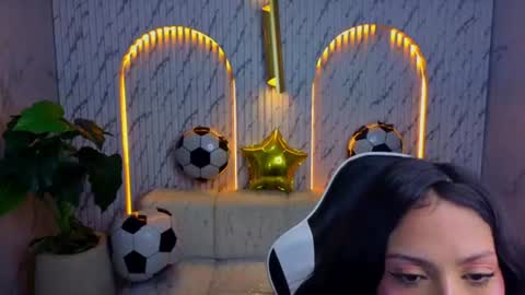 Snapshot of samantha_tx_ chatting on June 24, 3:16 am Samantha online show from June 24, 3:16 am