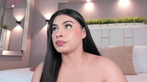 Snapshot of samanthaa_22_ chatting on January 31, 6:46 am Samanthaa online show from January 31, 6:46 am