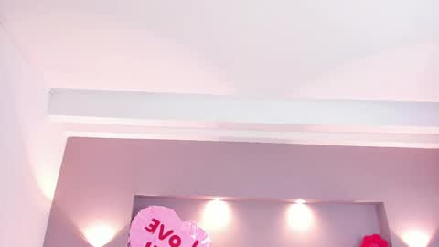 Snapshot of samanthaa_22_ chatting on February 14, 3:54 am Samanthaa online show from February 14, 3:54 am