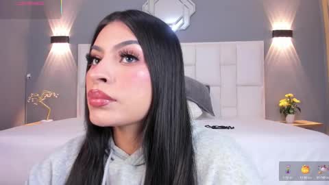 Snapshot of samanthaa_22_ chatting on October 13, 2:06 pm Samanthaa online show from October 13, 2:06 pm