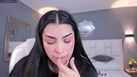 Snapshot of samanthaa_22_ chatting on October 14, 11:44 am Samanthaa online show from October 14, 11:44 am