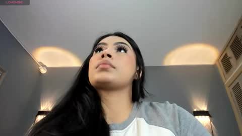 Snapshot of samanthaa_22_ chatting on October 23, 11:31 am Samanthaa online show from October 23, 11:31 am