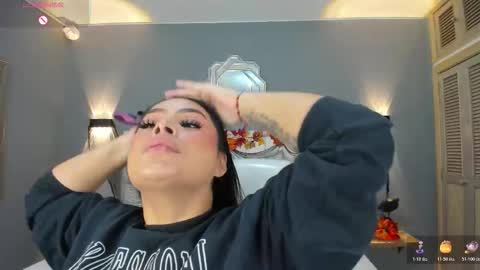 Snapshot of samanthaa_22_ chatting on October 26, 12:22 pm Samanthaa online show from October 26, 12:22 pm