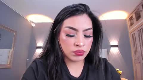 Snapshot of samanthaa_22_ chatting on November 4, 12:04 pm Samanthaa online show from November 4, 12:04 pm