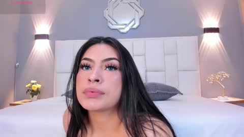 Snapshot of samanthaa_22_ chatting on November 18, 11:58 am Samanthaa online show from November 18, 11:58 am