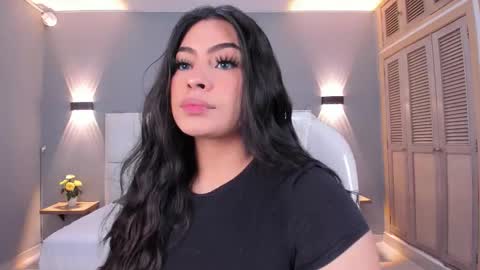 Snapshot of samanthaa_22_ chatting on November 19, 11:43 am Samanthaa online show from November 19, 11:43 am