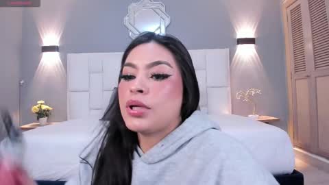 Snapshot of samanthaa_22_ chatting on December 1, 11:26 am Samanthaa online show from December 1, 11:26 am