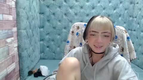 Samantha Smitth online show from October 7, 3:25 am